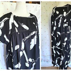 Size XL to 1X Kimono Sleeve Midi Length Dress NWT